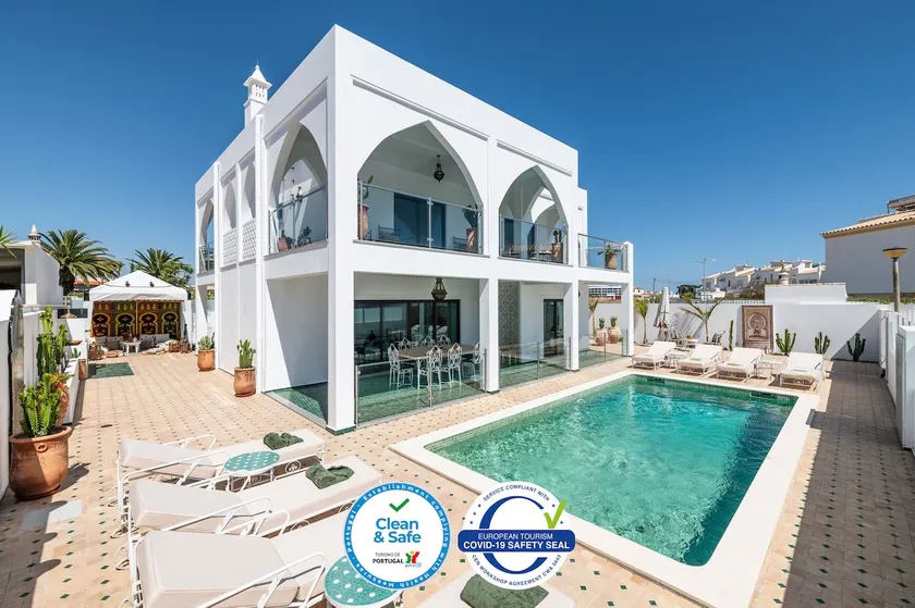 Riad Matias Galé - Luxury Villa with private pool, AC, free wifi, 5 min from the beach - Image 1