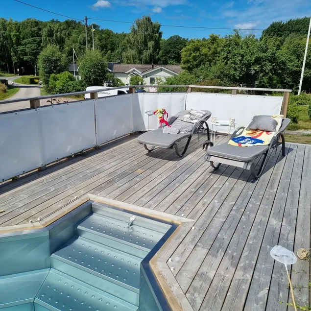 Enjoy late summer in this cozy house on Tjörn - Image 1