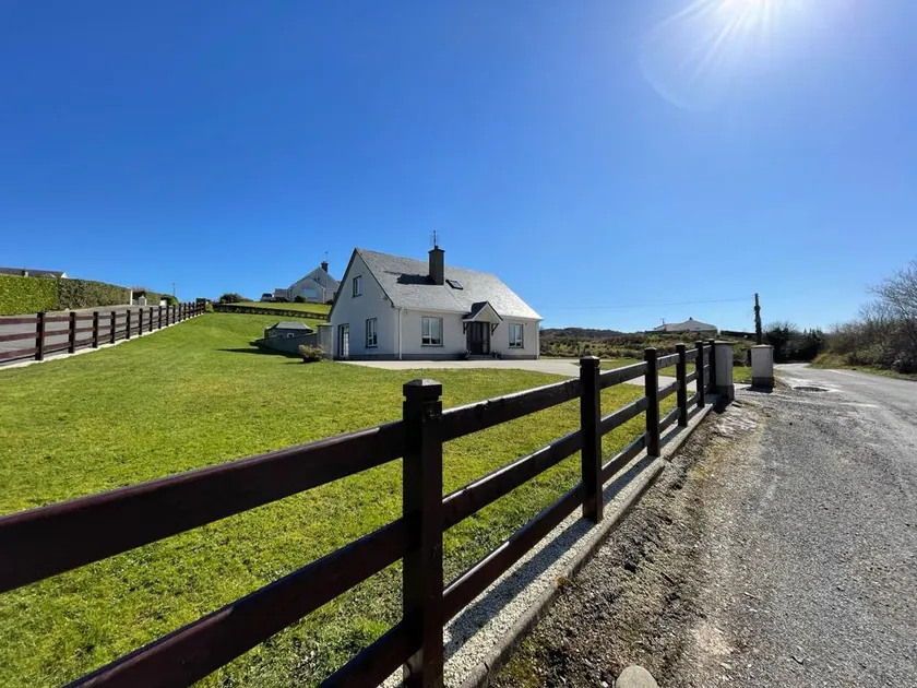 Killybegs Carraig Cottage - Image 1