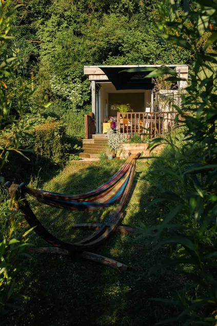 The cabin, a retreat on the edge of beauty - Image 1