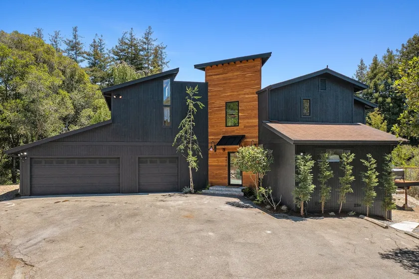 Exclusive Modern Retreat- The Johanna House - Image 1