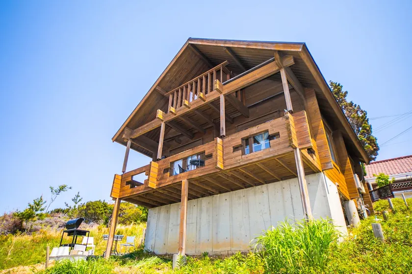 Awaji Seaside Log house in Goshiki 1 - Image 1