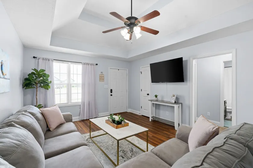 The Convenient Cul-de-sac Home for 6 - Image 1