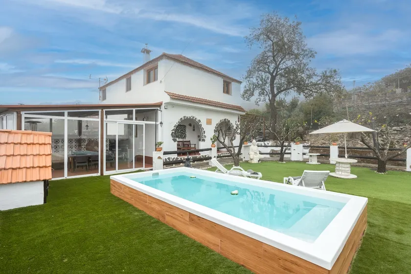 The Corner of Dreams - Pool - Parking - Rural - Image 1