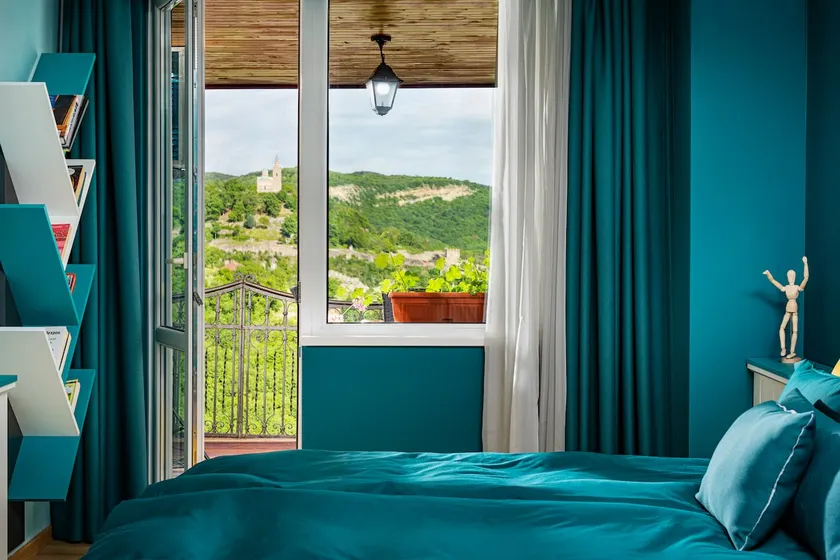 A Place Like No Other - Stunning Terrace & View - Image 1