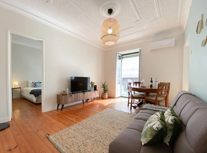 Ocean Breeze Apartment - 1 min from the beach - Image 1