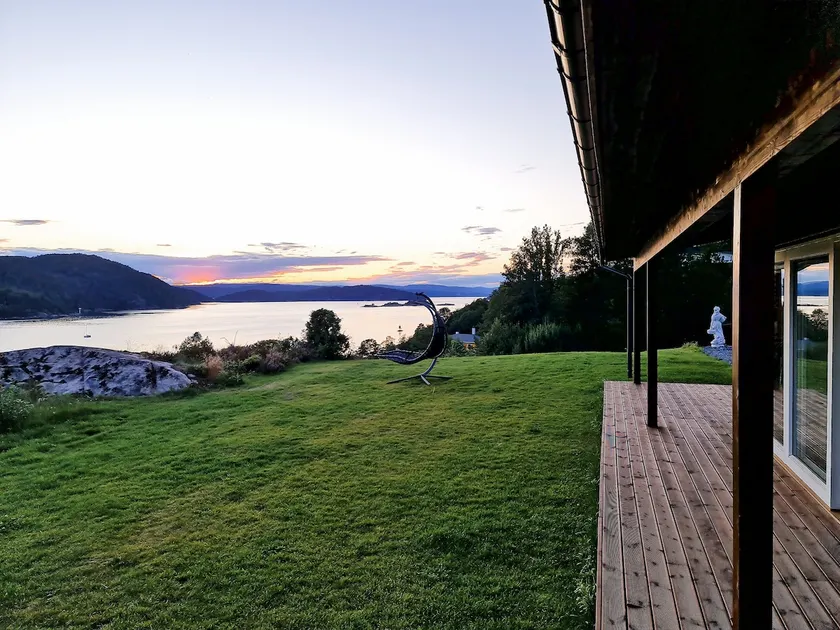 Modern cabin with panoramic views of the Oslo Fjord - Image 1