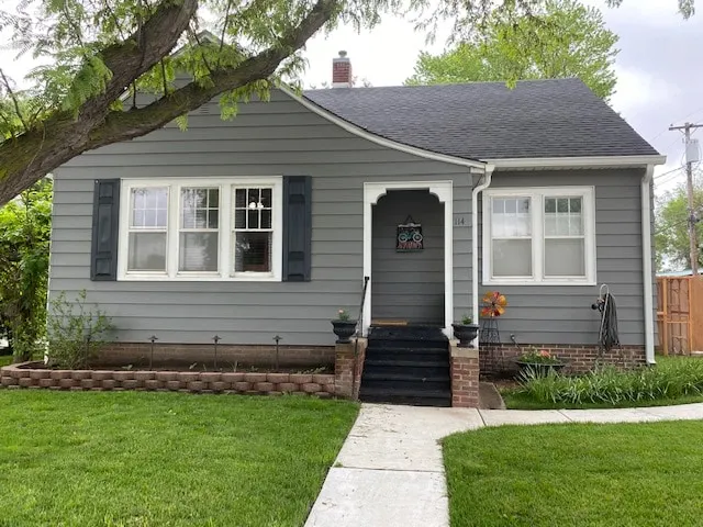 Cute Central McPherson Bungalow - Image 1