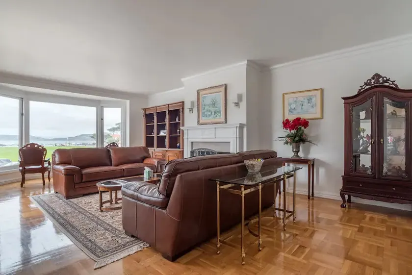 Breathtaking Bay View! - Image 1