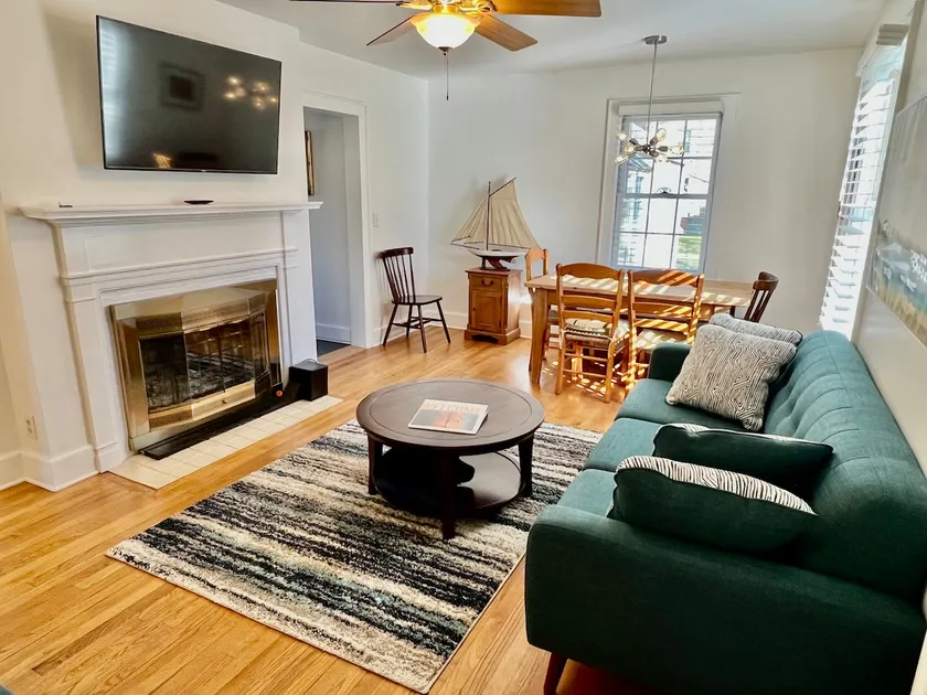 Walk to Downtown Mystic - 3 bedrooms/2 full baths - Image 1