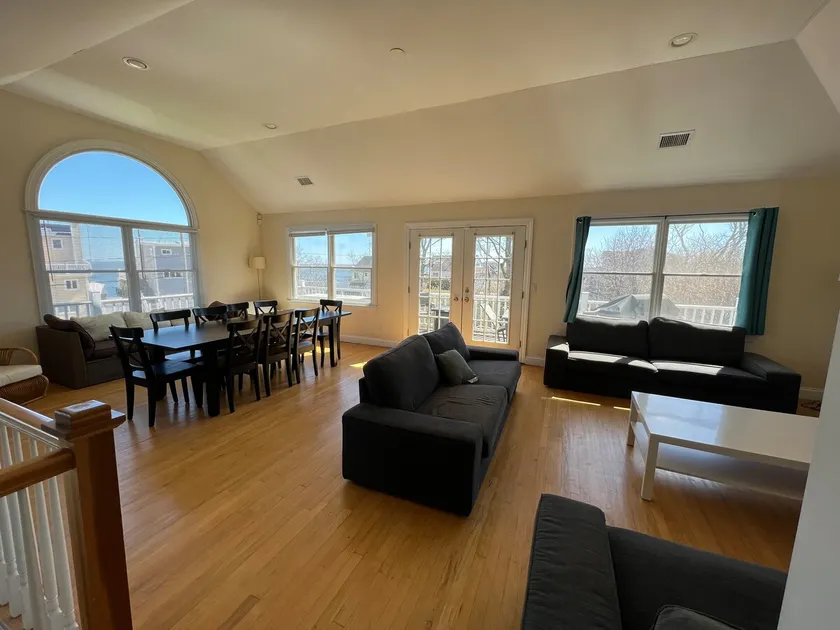 Oceanview House with Partial Waterview - Image 1