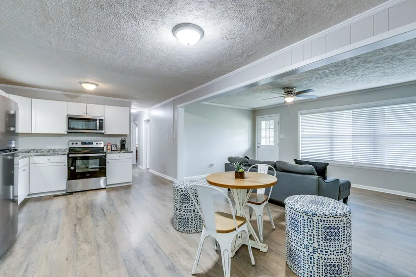 Michael Place | 3 Bedroom | Sleeps 7 - Image 1