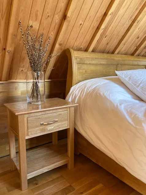 Immaculate detached oak annex, near Wellington - Image 1
