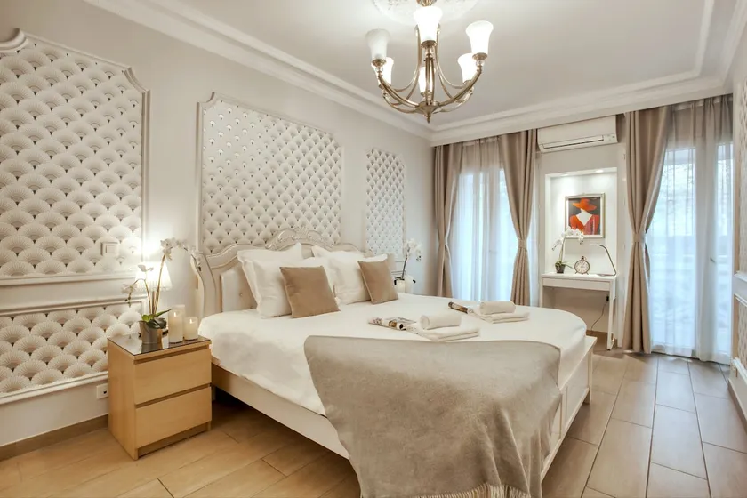 Romantic 150m² near Opera - Hidden Gem w/ AirCon - Image 1