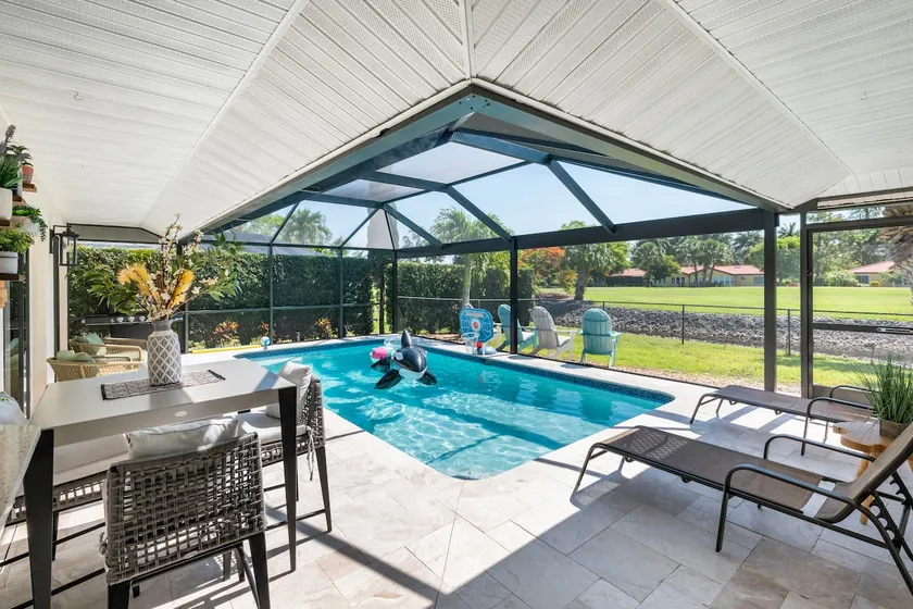 Pool House+Game Room, Moments to Beach & Downtown - Image 1