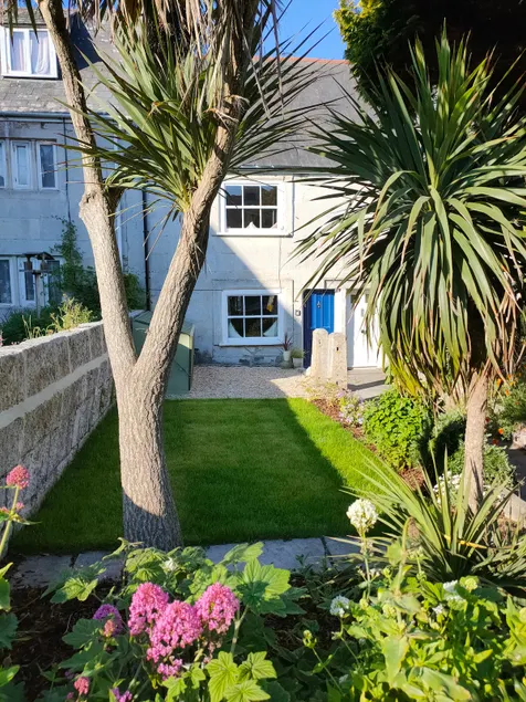 Maidenwell Cottage. Near Chesil Beach, Portland - Image 1