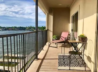 New Listing! Gorgeous Sunset Cove Condo - Image 1