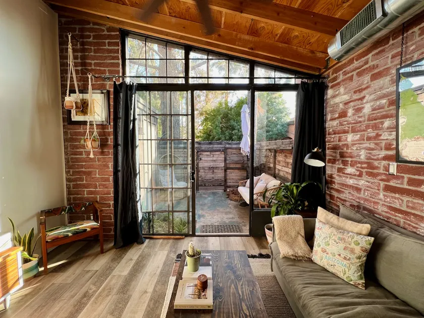 The Wander Inn | Unique Studio w Pool Access - Image 1