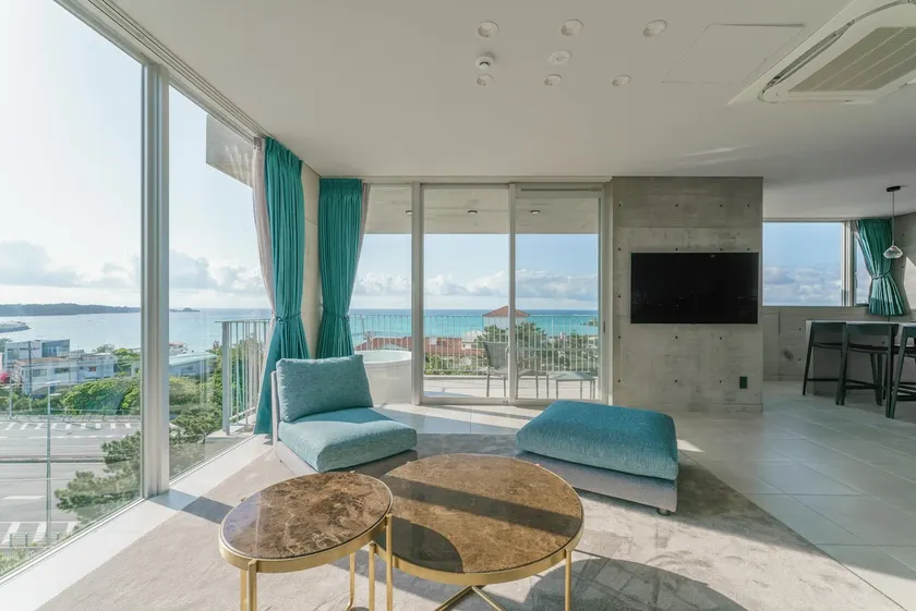 [Ocean View with☆ Jacuzzi] Entire Floor Designer Condominium for Rent | Fully Equipped with☆ Parking - Image 1