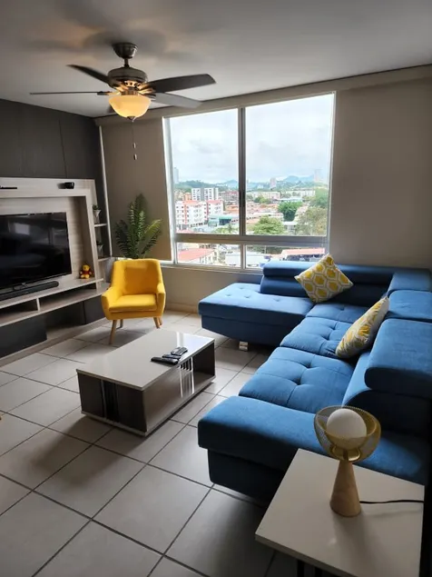 Entire apt. 3 bedrooms, 2 bathrooms. Shopping mall. - Image 1