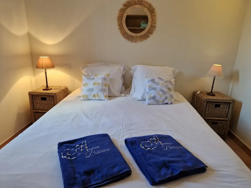 F 2 PIGNA sea view, heated pool, free Wi-Fi - Image 1
