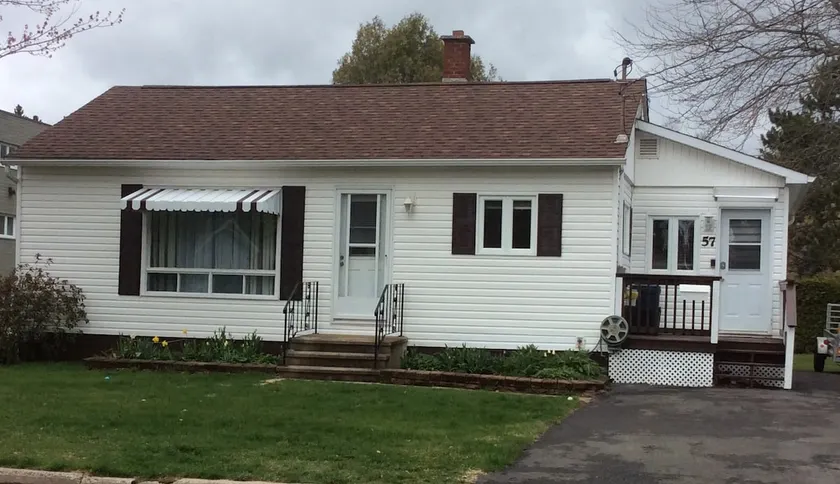 BOB'S Guest House - Image 1
