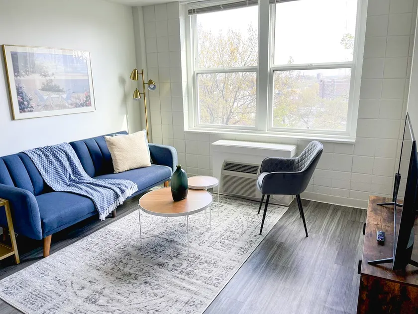 Sleepover | Lively 1BD/1BA + Gym - Cincinnati - Image 1