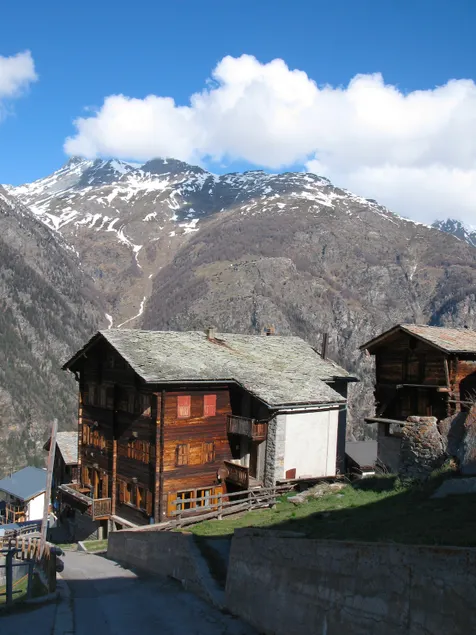 Alpia 26 - 2 room apartment in a traditional Valais house - Image 1