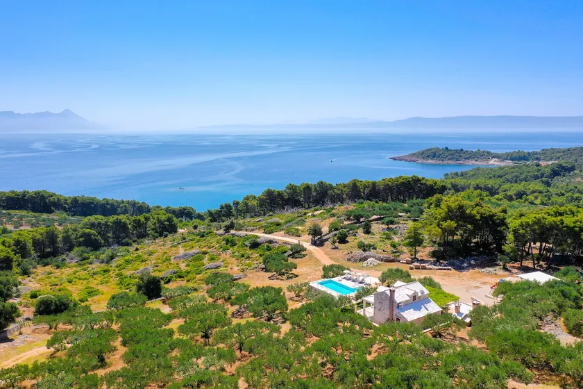 Unique villa in olive field with salted swimming pool-Villa Frida - Image 1