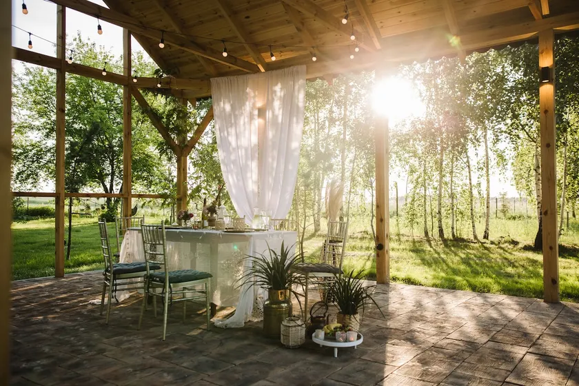A cottage surrounded by silence, trees and fields - Image 1