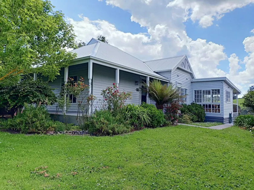 The Holland House - luxurious country getaway - Image 1