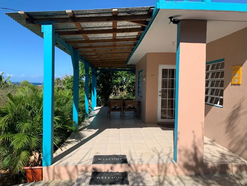 Casa Paradise Palms! Beautiful views from the rooftop. Walk to ferry/beach. - Image 1