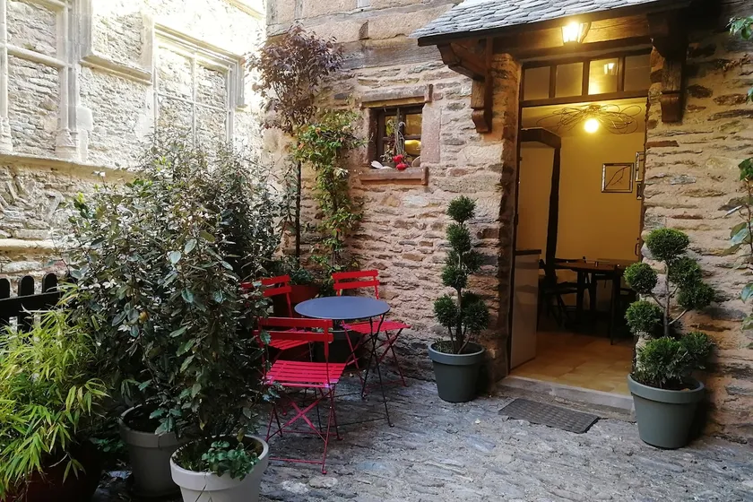 In the heart of Conques - Image 1