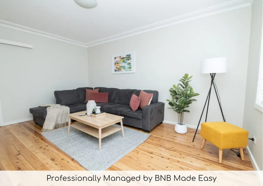 Sweet Caroline Sunny & Spacious Sleeps 6 - Image 1