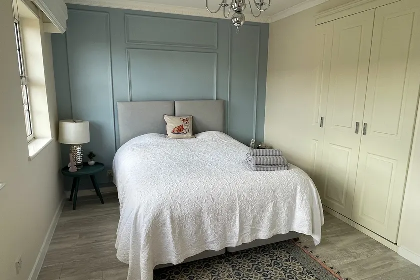 Beautiful Town House ideally situated in Kent - Image 1