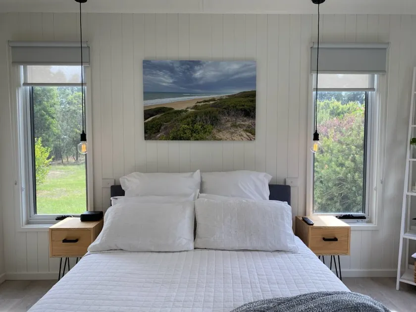 Poppy J - Deluxe Accommodation, Heyfield - Image 1