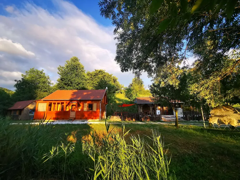Cozy Wood Cabin, Organic Environment - Image 1