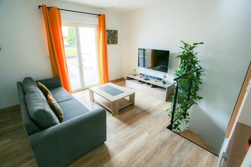 Modern apartment with air conditioning/terrace - Image 1
