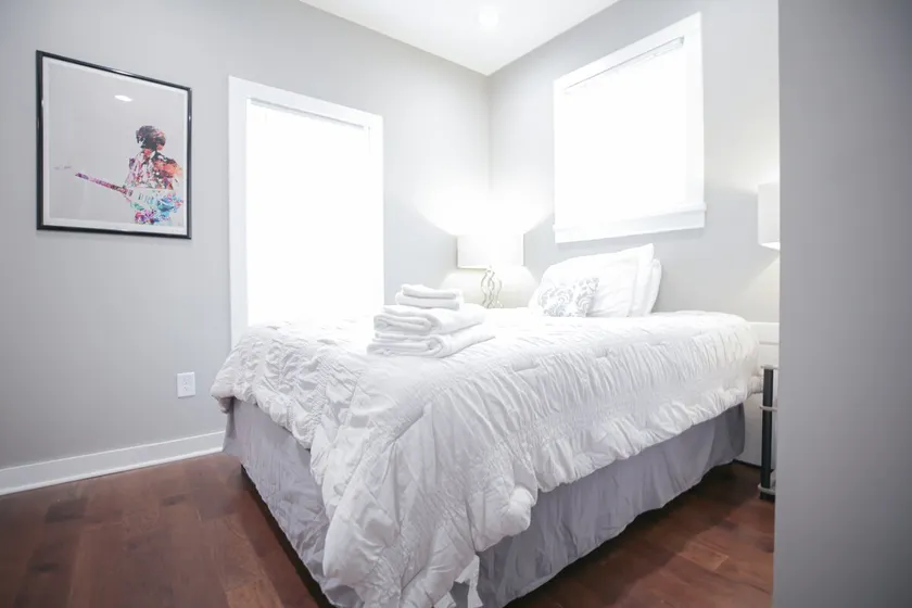 Beautiful Space in Grant Park, Close to Downtown! - Image 1