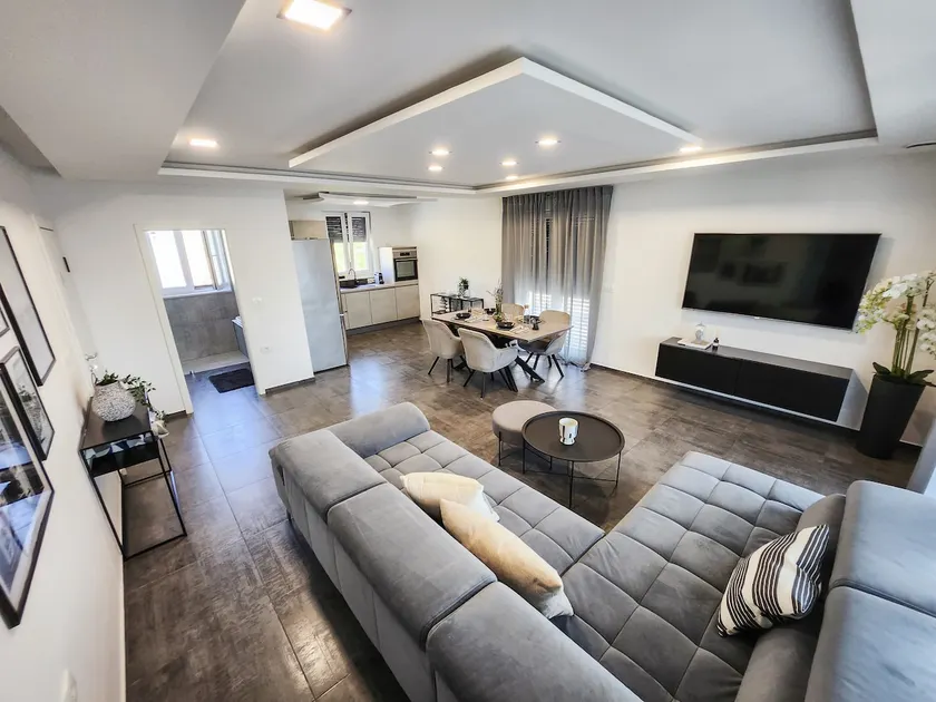 Villa Capris apartments - Image 1