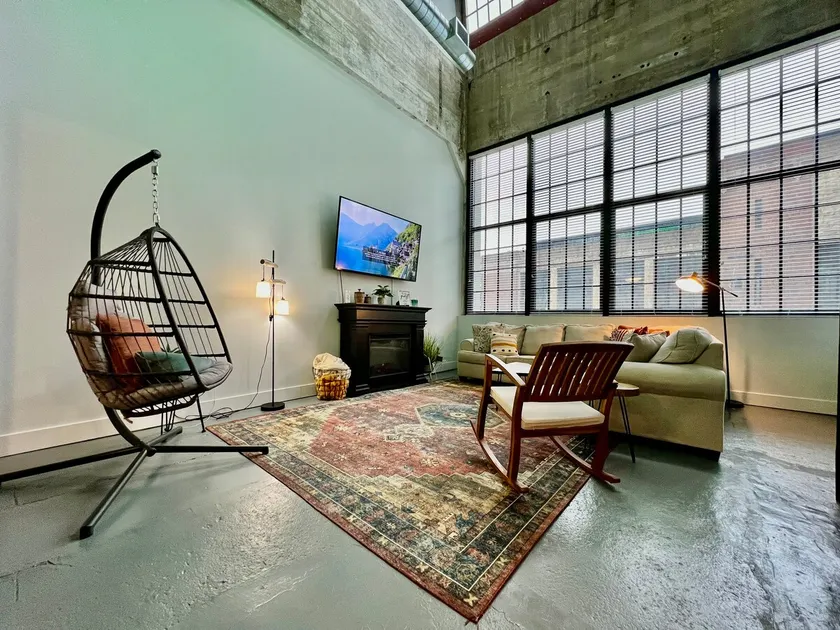 New renovated Loft in Old factory by Kings Island - Image 1