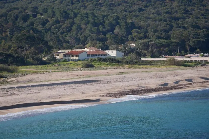 Duplex 1 seafront in residence with swimming pool Air conditioning WIFI - Image 1