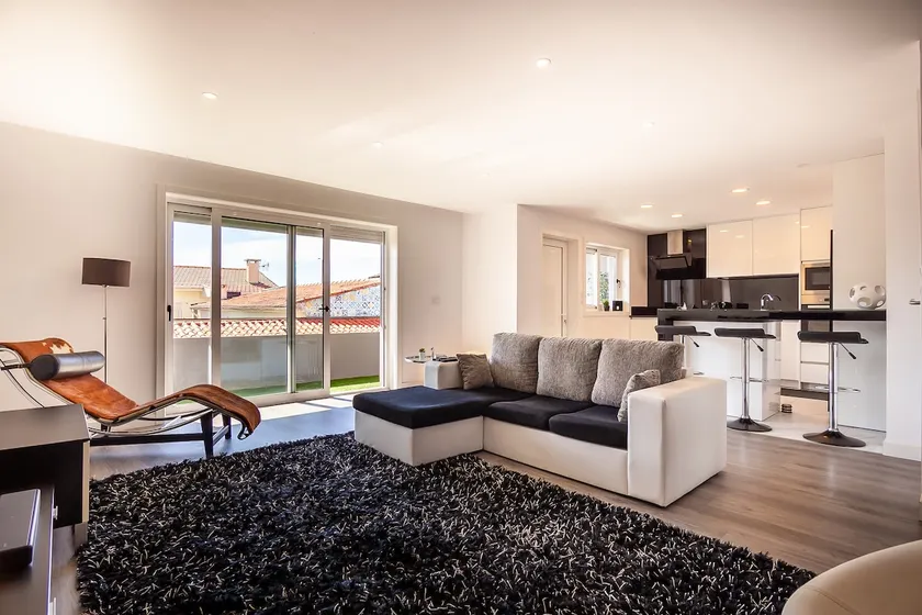 Modern townhouse 2 meters from the beach - Image 1