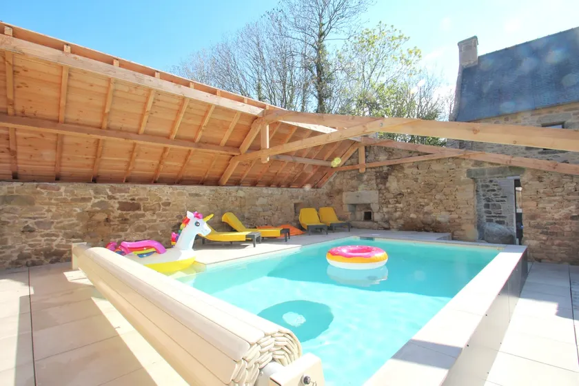 Seaside heated pool villa for 8 people. - Image 1