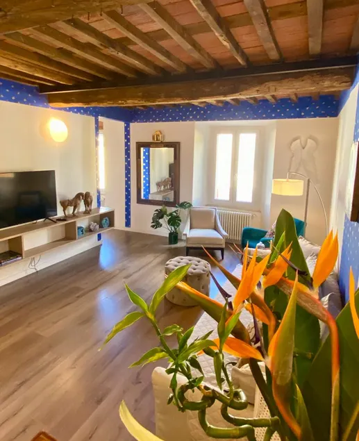 Tuscany Design Apartment - Image 1