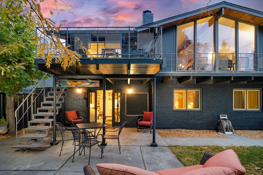 Mid-Century Modern in Spokane Valley - Image 1