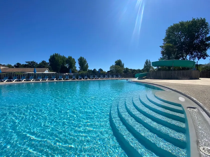 Saint Hilaire de Riez with friends and family! - Image 1