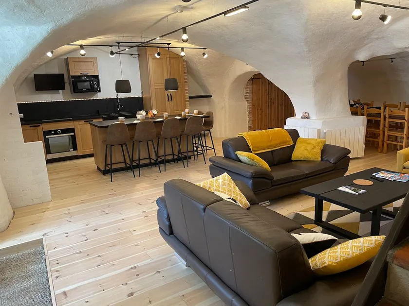 Lodge: 200 m2 All Comfort + Jacuzzi, Games Room - Image 1