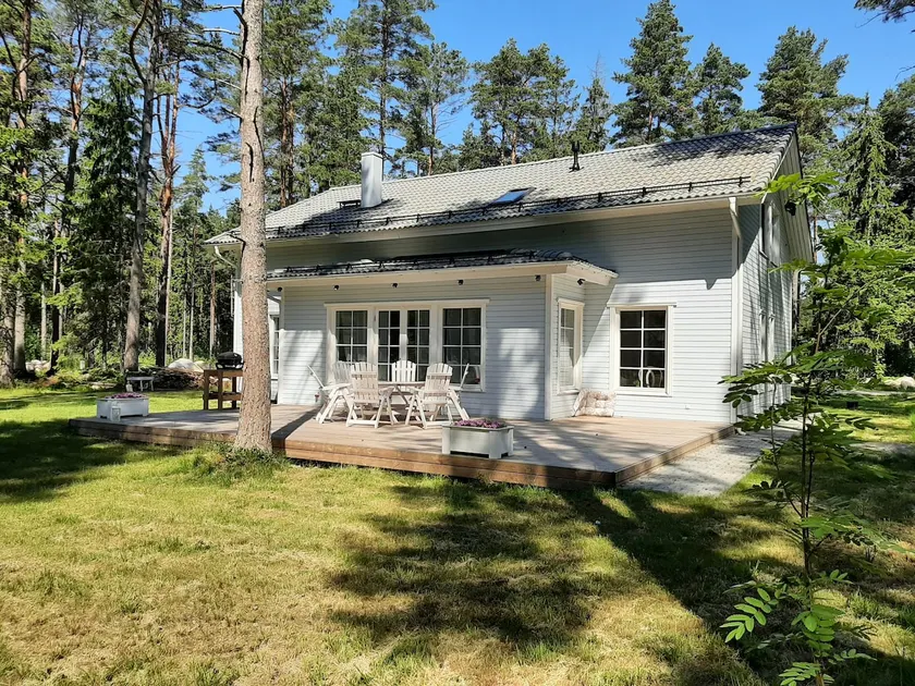 Villa de la Mer holiday home - Image 1