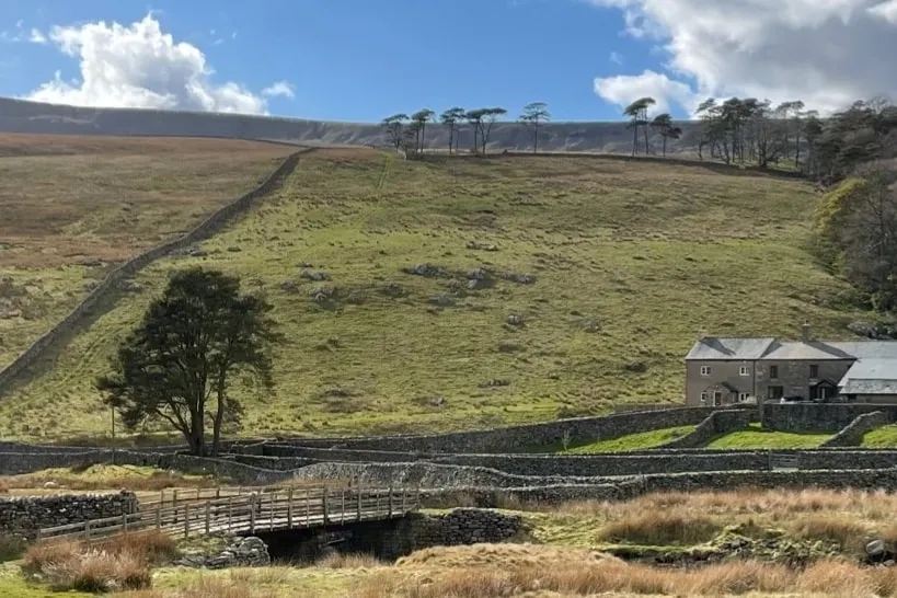 Kingsdale Head Cottage - Image 1